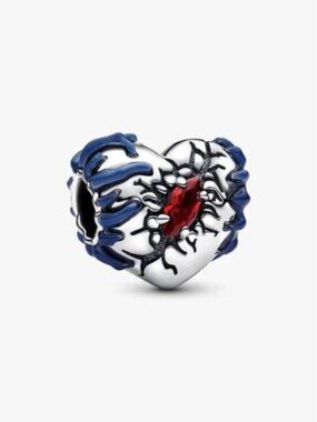 Pandora Stranger Things Glow-in-the-dark Heart Charm